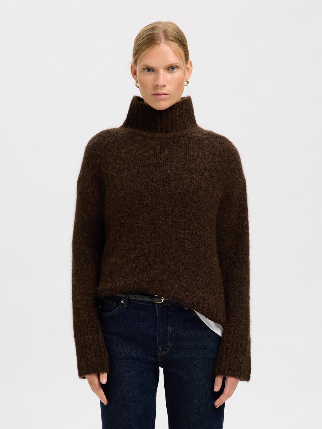 model_shot-front